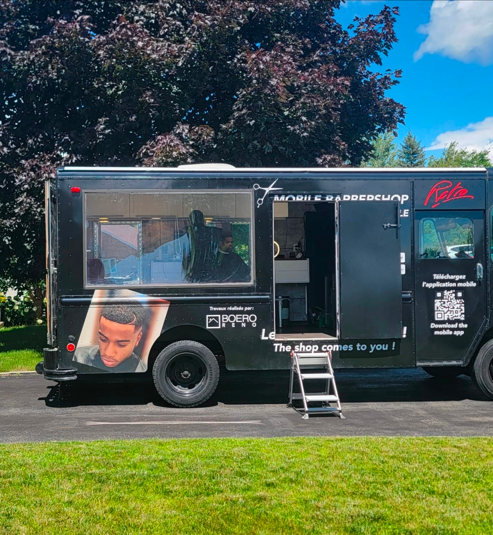 Camion Mobile Barbershop