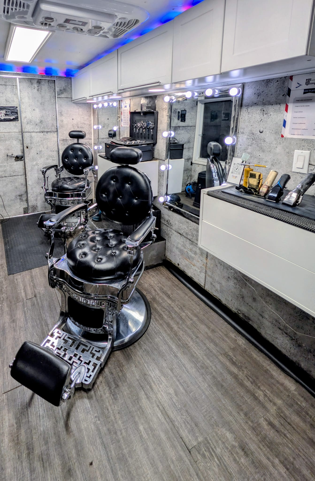 Intérieur du salon mobile